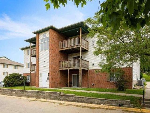 Condo for sale in Iowa City, Iowa