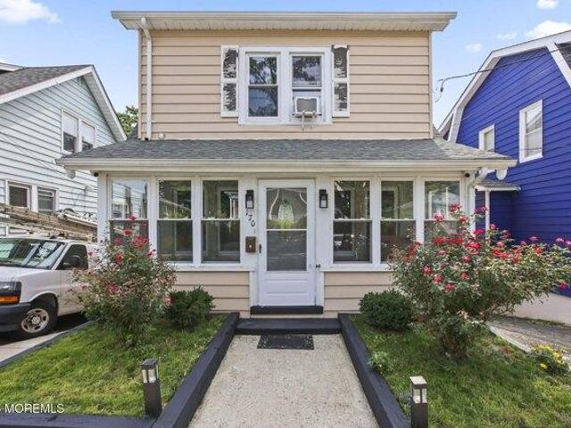 House for sale in Irvington, Essex County