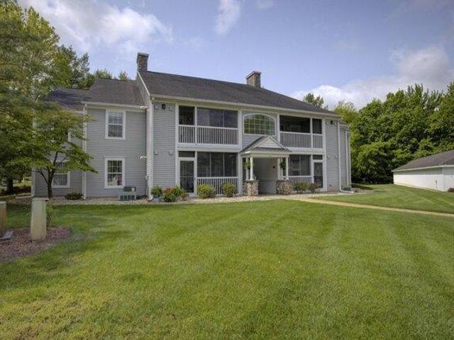 Condo for sale in Jackson
