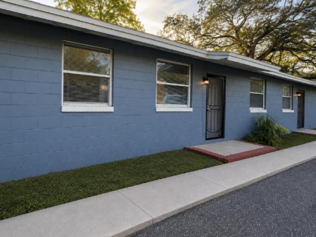 Condo for rent in College Park, Jacksonville