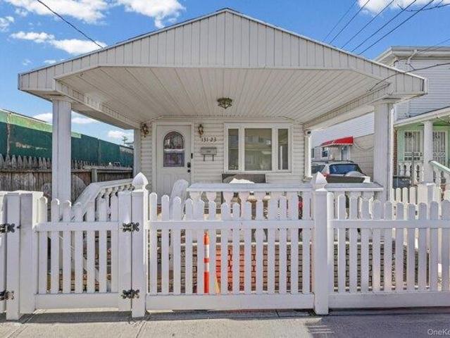 House for sale in Queens, Arverne