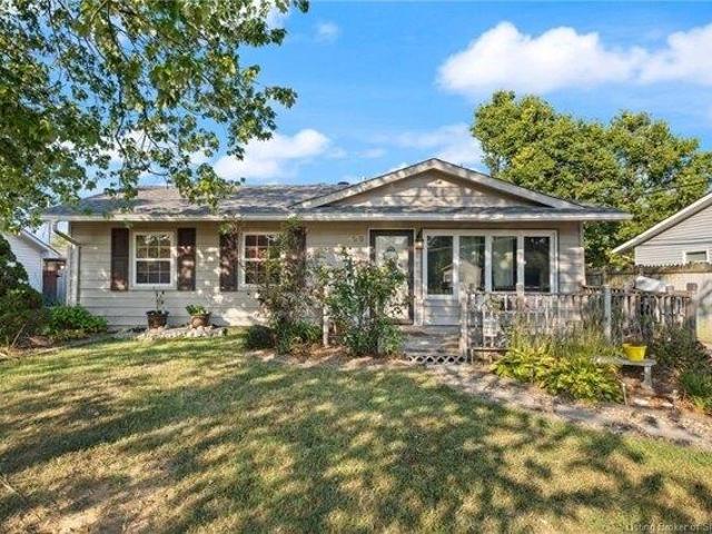 House for sale in Jeffersonville, Indiana