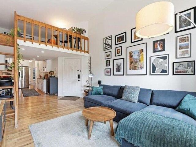 Condo for sale in Hudson, New Jersey