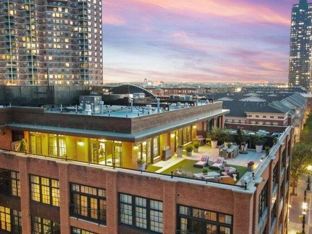 Condo for sale in Hudson, New Jersey