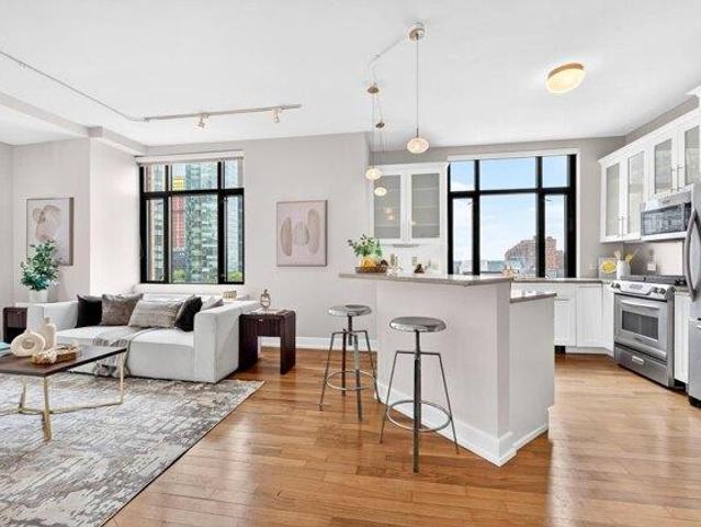 Condo for sale in Hudson, New Jersey