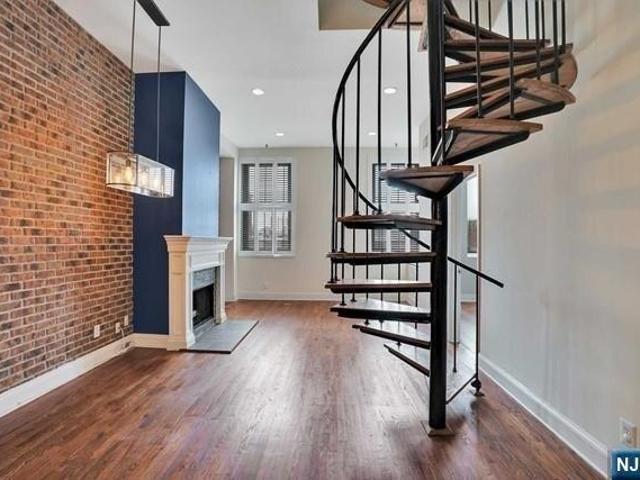 Condo for sale in Hudson, New Jersey