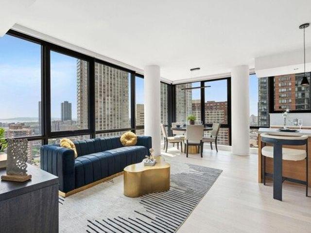 Condo for sale in Hudson, New Jersey