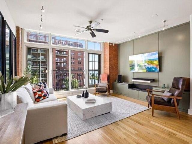Condo for sale in Colgate Center, Jersey City