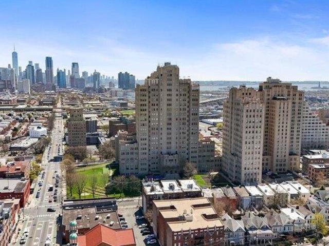 Condo for sale in Hudson, New Jersey