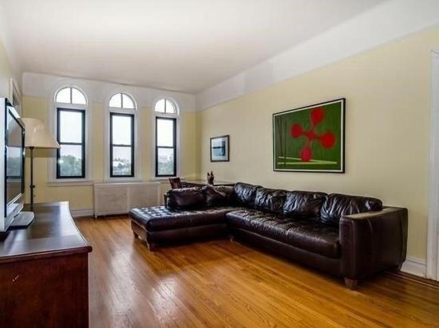 Condo for sale in Hudson, New Jersey