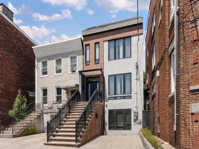 Condo for sale in Hudson, New Jersey
