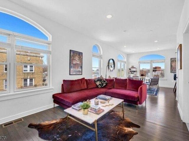 Condo for sale in Hudson, New Jersey