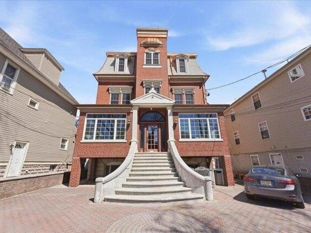 Condo for sale in Hudson, New Jersey