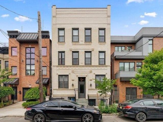 Condo for sale in Hudson, New Jersey