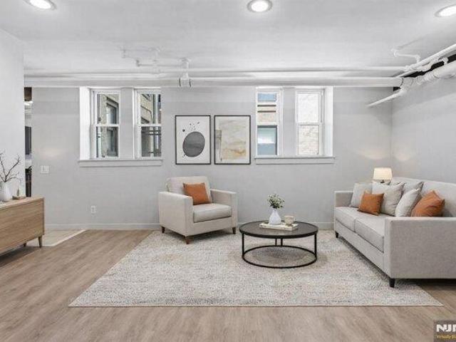 Condo for sale in Hudson, New Jersey