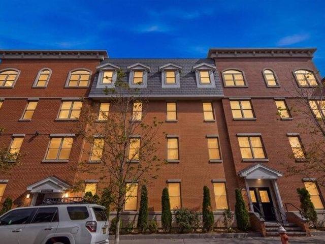 Condo for sale in Hudson, New Jersey