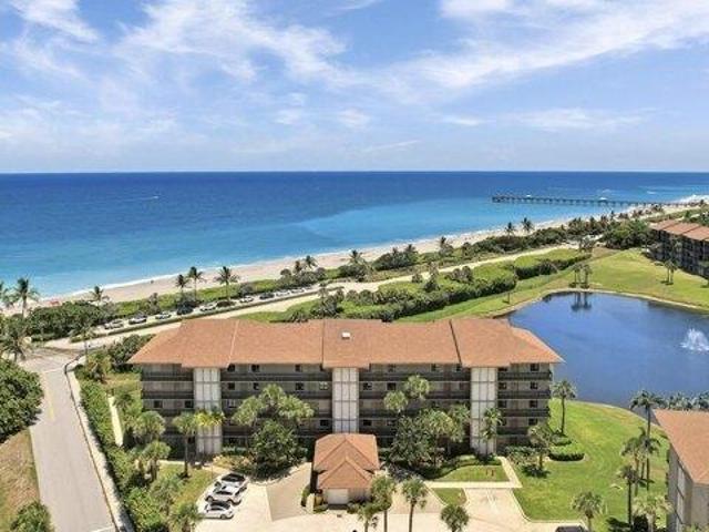 Condo for sale in Jupiter, Florida