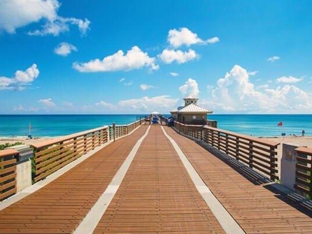 Condo for sale in Jupiter, Florida