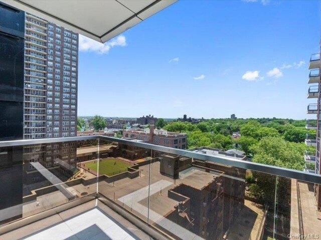 Condo for sale in Queens, Arverne