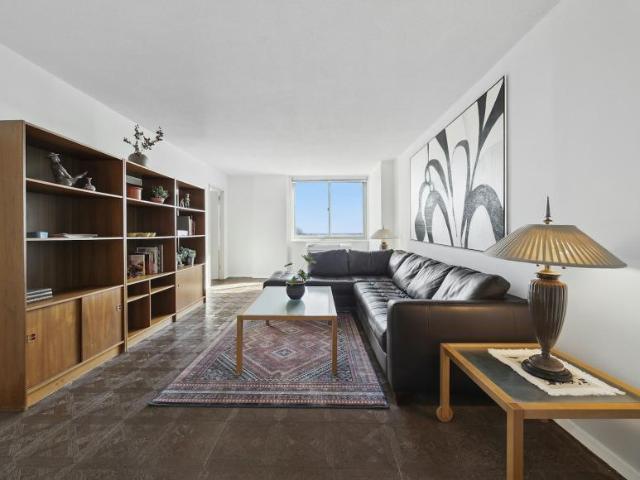Apartment for sale in Kew Gardens