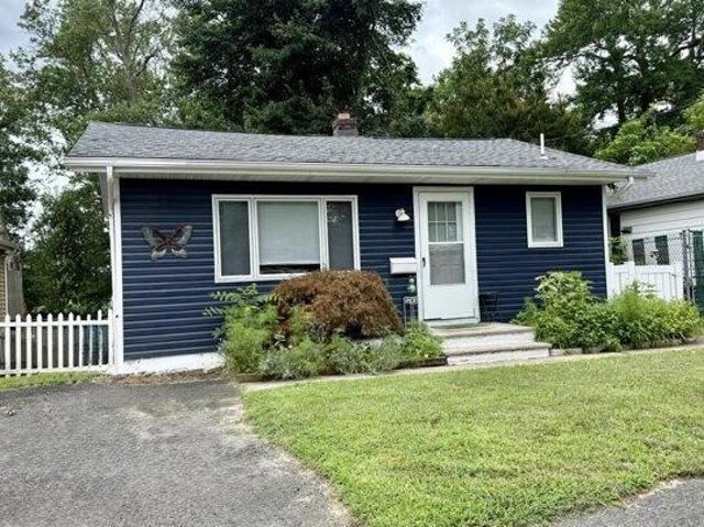 House for sale in Cliffwood, New Jersey