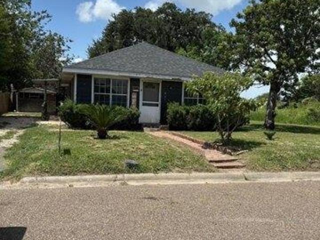 House for sale in Cameron, Texas