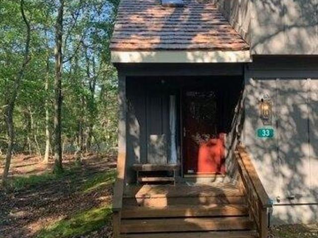 House for sale in Lake Harmony, Pennsylvania