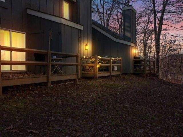 House for sale in Lake Harmony, Pennsylvania