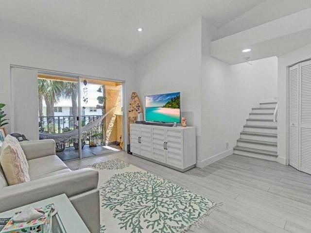 Condo for sale in Lake Park, Florida