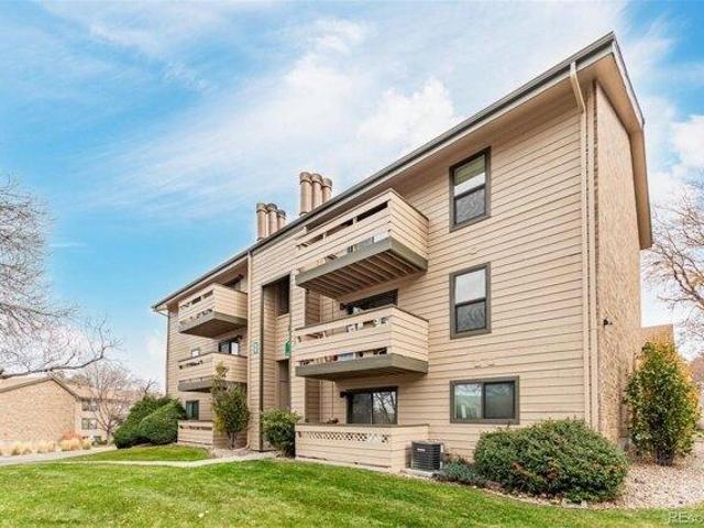 Condo for sale in Lakewood, Colorado