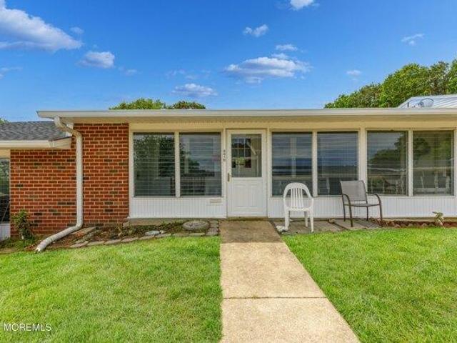 Condo for sale in Lakewood, New Jersey