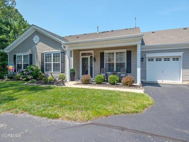 Condo for sale in Lakewood, New Jersey