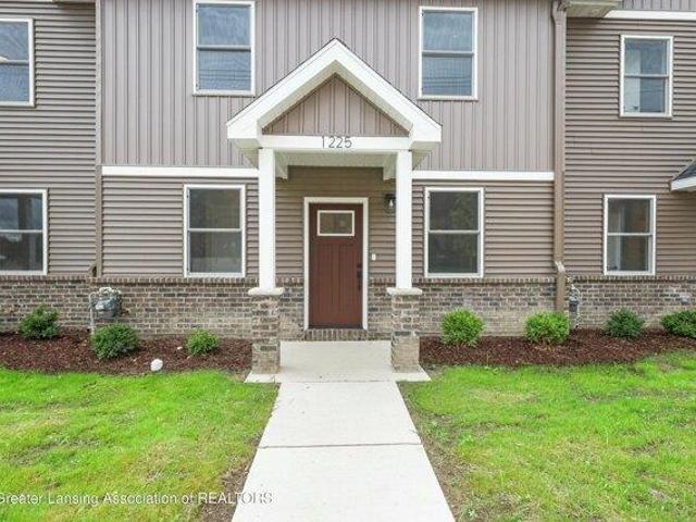 Condo for sale in Lansing, Michigan