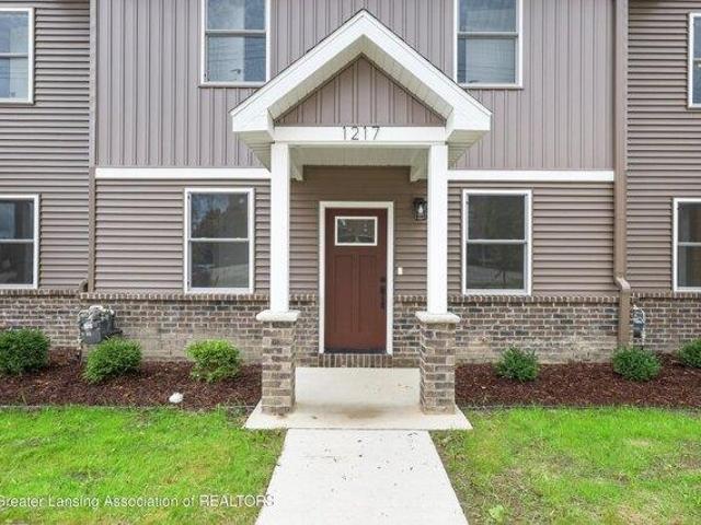 Condo for sale in Lansing, Michigan