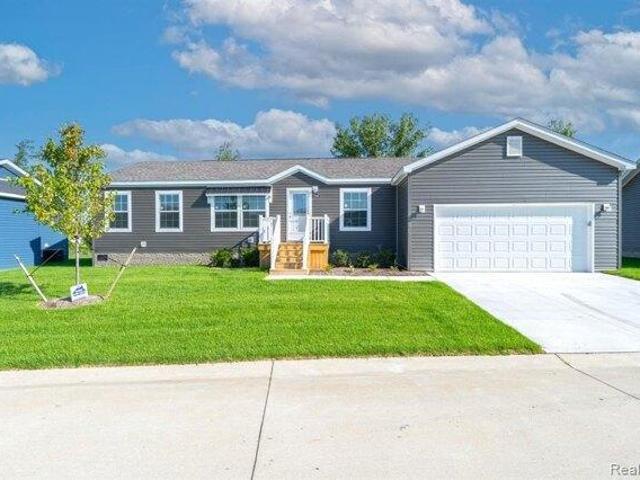 House for sale in Lapeer, Michigan