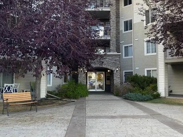 Condo for rent in Somerset, Calgary