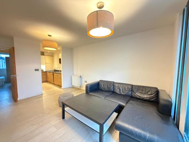 Apartment for rent in Colindale, Greater London