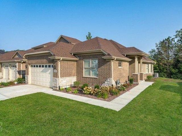 House for sale in Lemont, Illinois