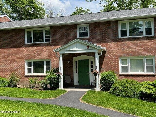 Condo for sale in Lenox Condo for sale in Lenox
