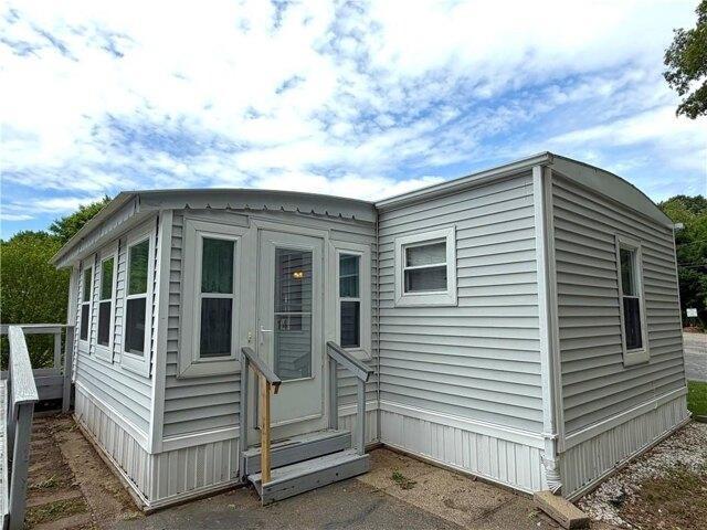 House for sale in Lincoln, Rhode Island
