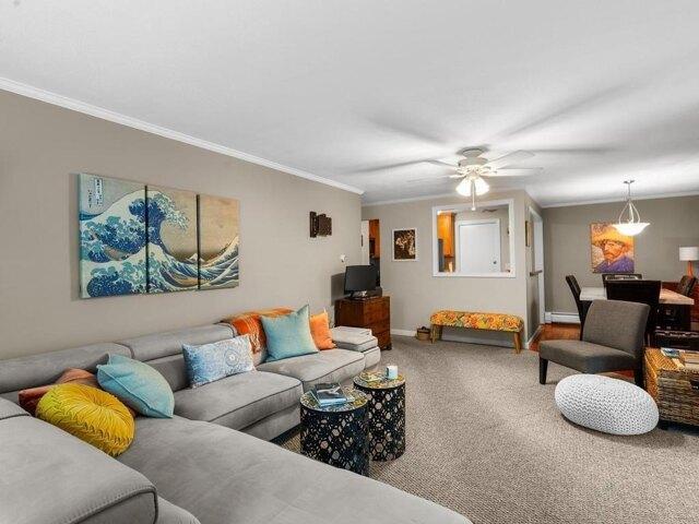 Condo for sale in Lincoln, Providence County