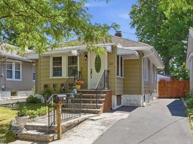 House for sale in Linden, New Jersey