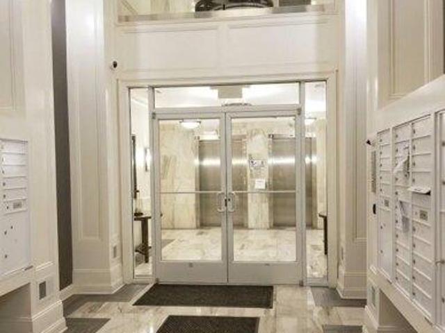 Condo for sale in Linden, New Jersey