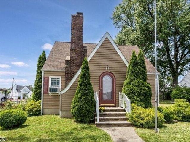House for sale in Linden, New Jersey