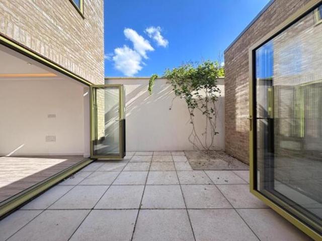 Farm for rent in Enfield, Greater London