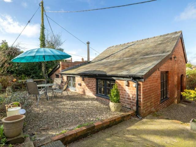 House for sale in Pembridge