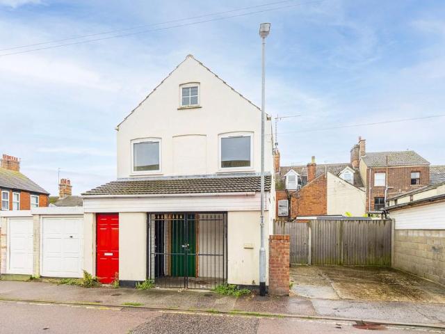 House for sale in Eastbridge, Suffolk