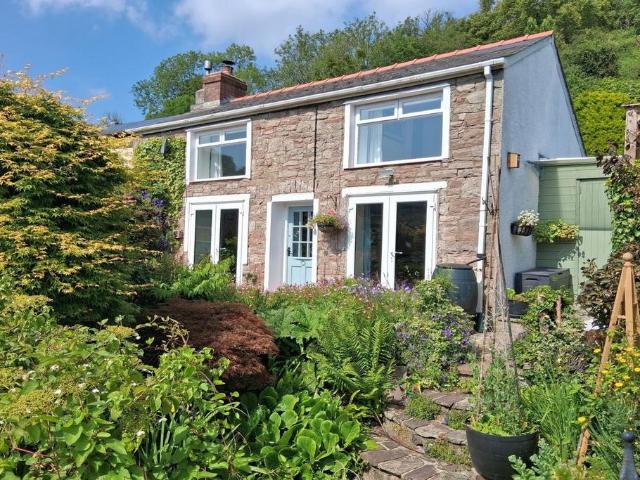 House for sale in Llanelly Hill, Wales