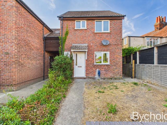 House for sale in Chelmondiston, Suffolk