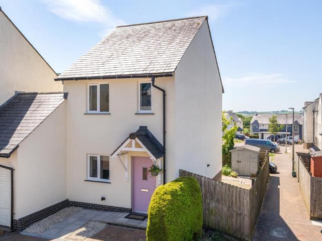 House for sale in Brandis Corner, Devon